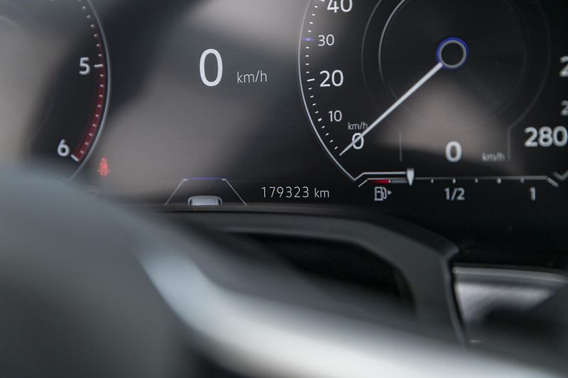 Volkswagen Touareg - fotka 30 z 40