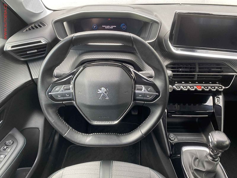 Peugeot 208 (2020) 1.2 PT, Allure, LED, panor - fotka 11 z 18