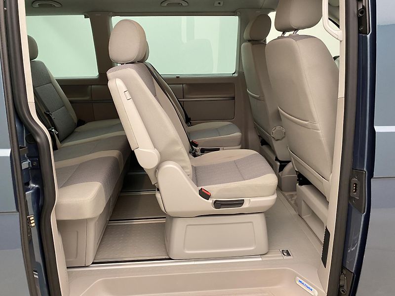 Volkswagen Multivan 2.0TDI 170kW 4MOTION DSG 7míst - fotka 5 z 34