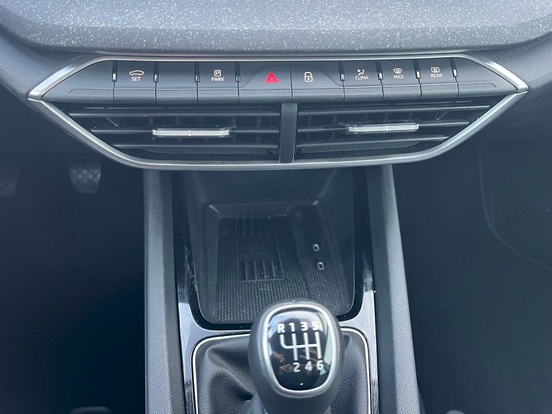 Škoda Octavia (2024) COMBI TOP SELECTION 2,0 TDI 85 - fotka 20 z 34
