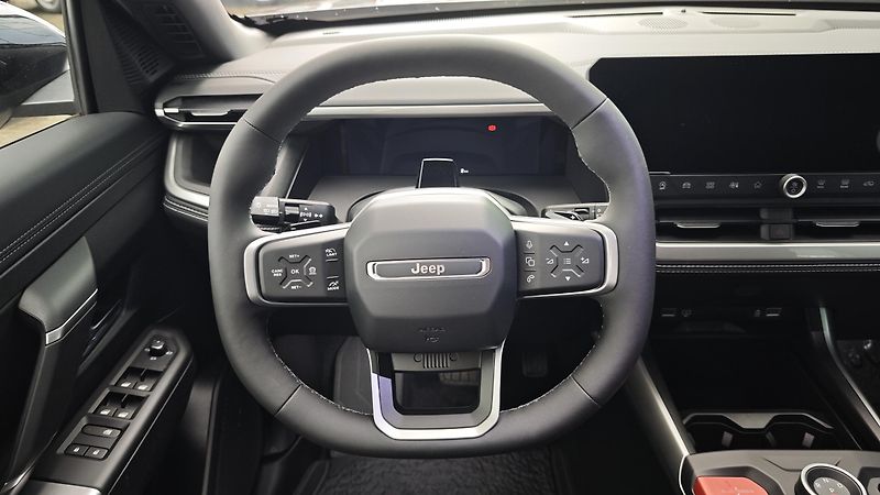 Jeep Compass (2026) First Edition  hybrid 145PS AT - fotka 25 z 41