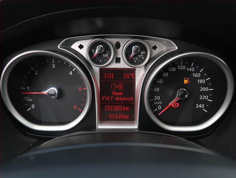 Ford Kuga (2009) Trend 2.0 TDCi, 4X4, Navi - fotka 11 z 18