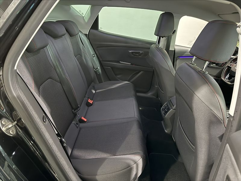 Seat Leon 2,0   TDI FR 110KW VIRTUAL ACC - fotka 29 z 42