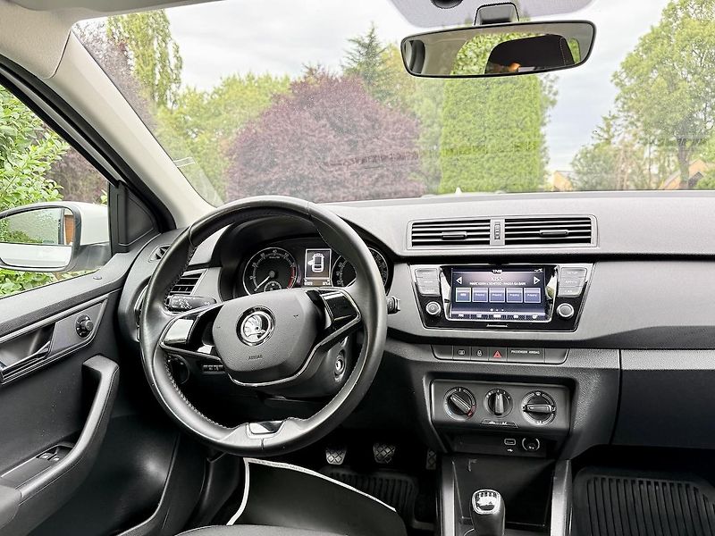 Škoda Fabia (2022) 1,0TSi 70kW Koup.ČR,57.000km - fotka 6 z 15