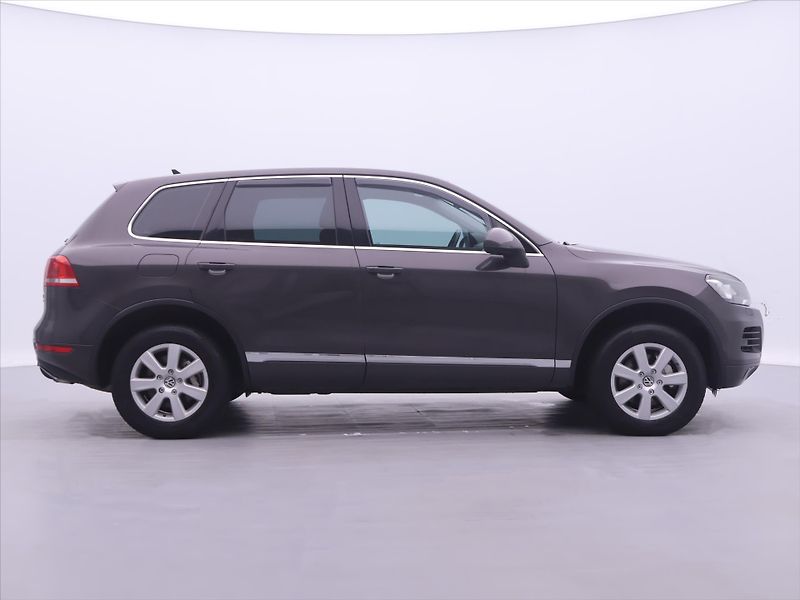 Volkswagen Touareg 3,0 TDI 150kW V6 CZ - fotka 8 z 39