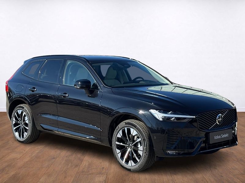 Volvo XC60 (2026) PLUS B5, 360°, Harman, Matrix - fotka 6 z 21
