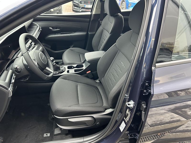 Hyundai Tucson 25 1,6 TGDI DCT SMART SP - fotka 14 z 32