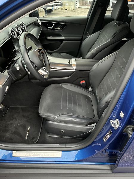 Mercedes-Benz GLC (2024) 220d 4MATIC - fotka 15 z 16
