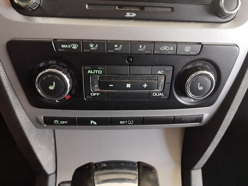 Škoda Octavia (2010) 1,6TDI,77KW,DSG,ALU,NAVI - fotka 29 z 29