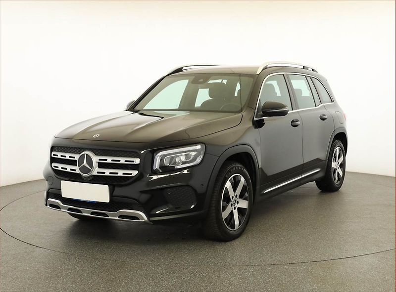 Mercedes-Benz GLB (2022) 200 d 4MATIC - fotka 2 z 27