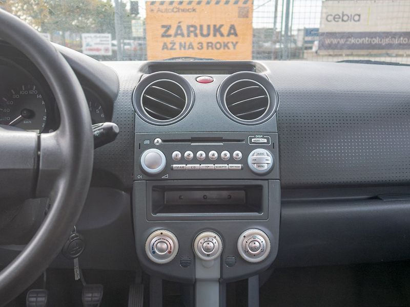 Mitsubishi Colt (2007) 1.1i 55KW – PO SERVISU! - fotka 16 z 36