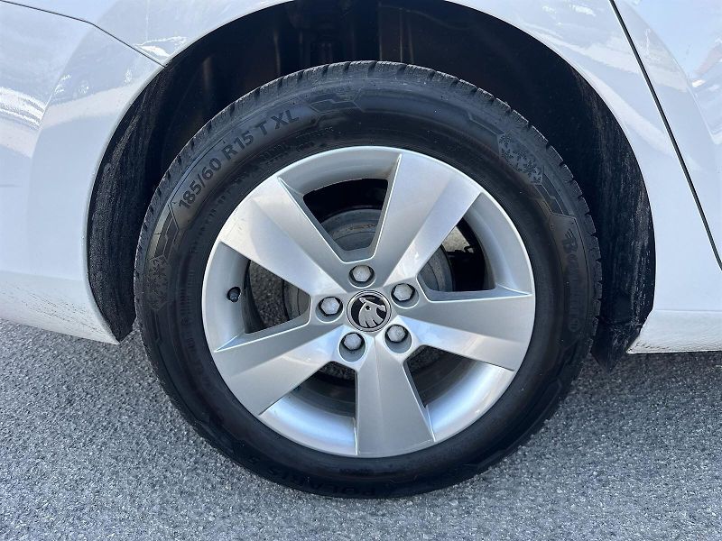 Škoda Fabia (2021) Combi 1.0 TSI Ambition + - fotka 20 z 24