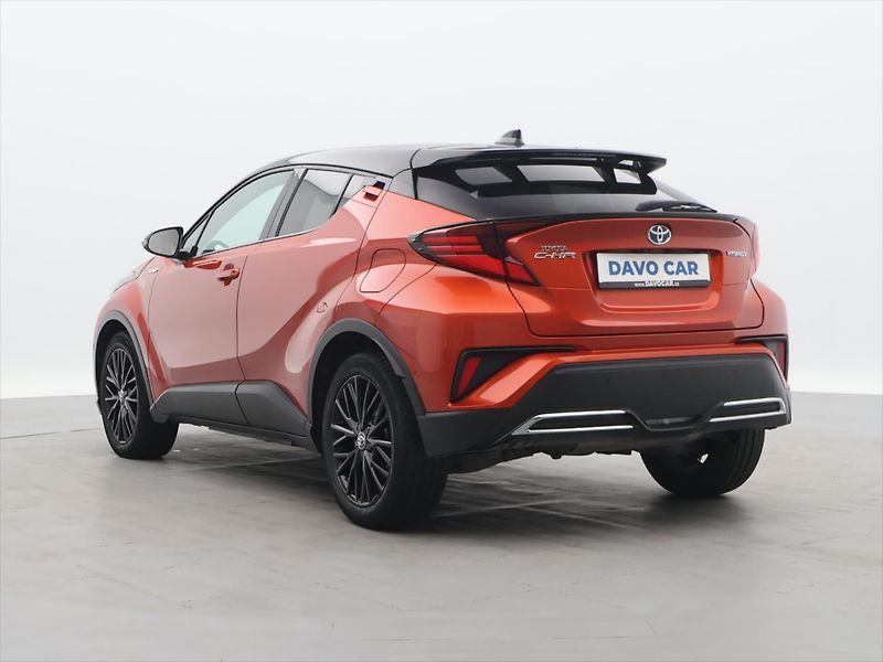 Toyota C-HR 2.0 HEV 112kW Aut. CZ Premiere - fotka 5 z 31