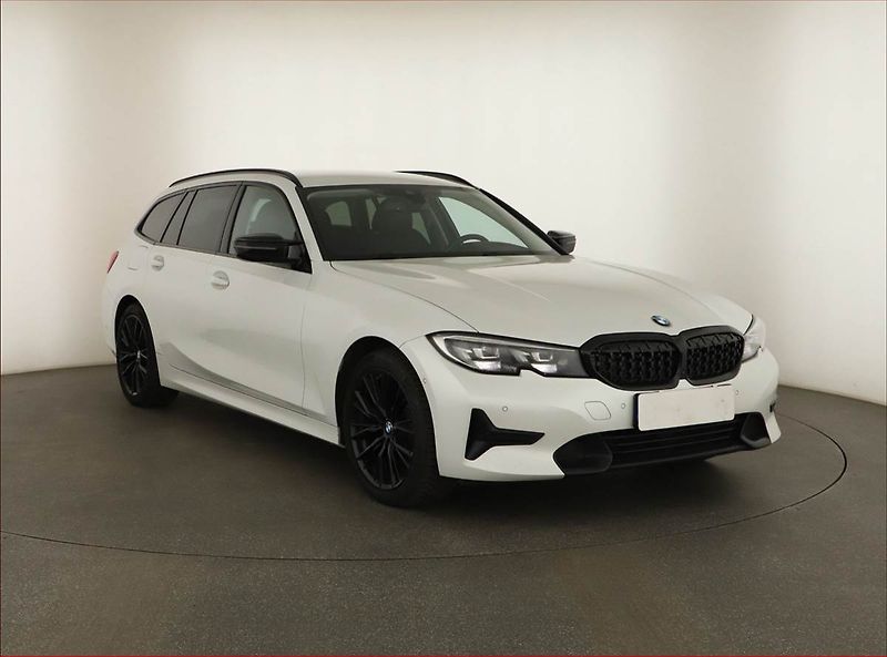 BMW Řada 3 (2021) 318 d, Automat, Serv.kniha - fotografie inzerátu
