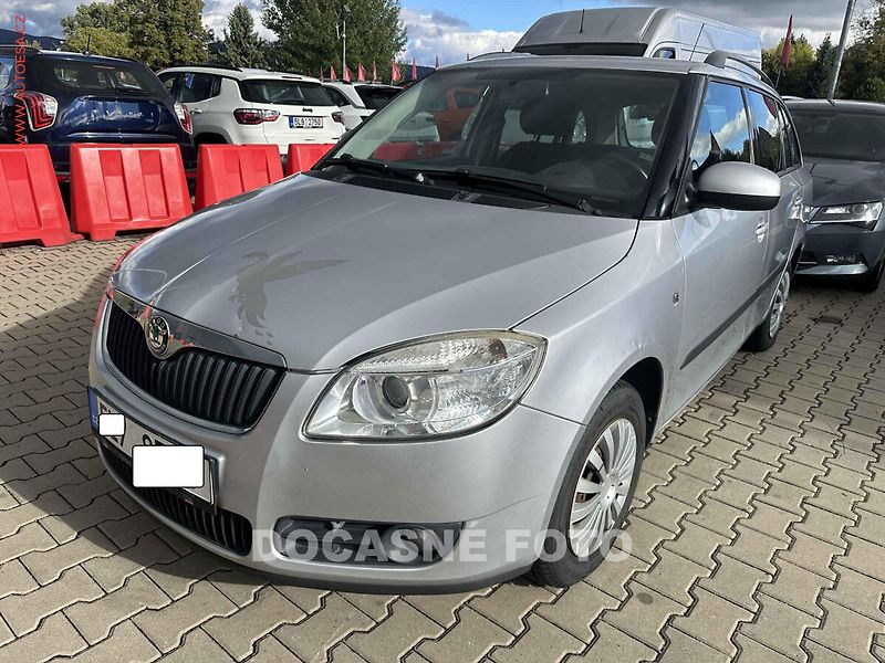 Škoda Fabia (2009) 1.4i, ČR - fotka 1 z 3