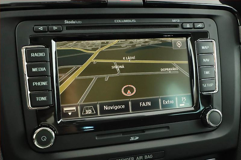 Škoda Superb (2012) Laurin&Klement 3.6 FSI V6 - fotka 13 z 18