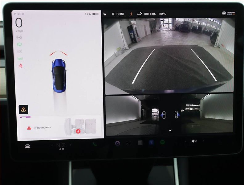 Tesla Model 3 (2019) Long Range 4WD 78kWh, SoH 81% - fotka 18 z 22