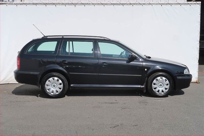 Škoda Octavia (2005) 1.6, Serv.kniha, po STK - fotka 6 z 14