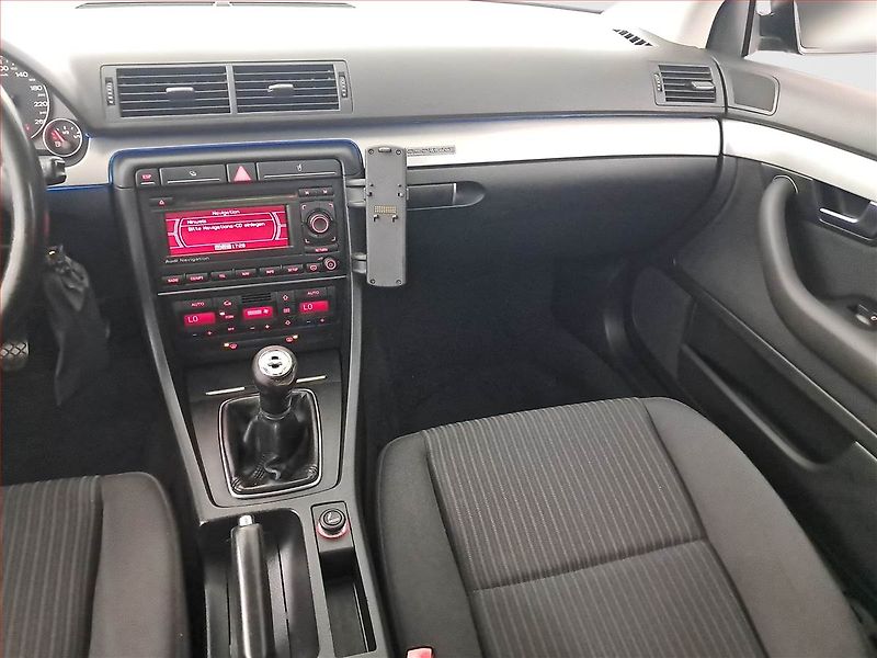 Audi A4 (2007) 2.0 TDI, 4X4, Tempomat - fotka 8 z 19