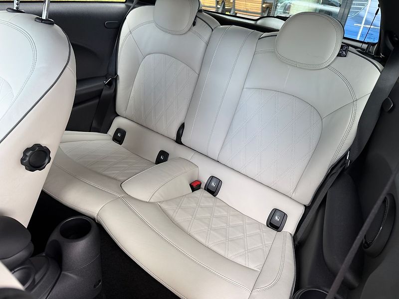 Mini Cooper SE 135 kW HUD Tepelné čerpadlo - fotka 11 z 33