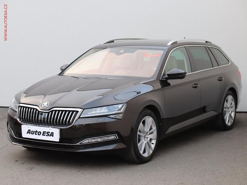 Škoda Superb (2022) 2.0 TDi, Style, DSG, LED - fotka 3 z 3