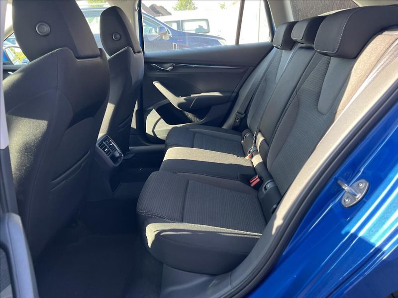 Škoda Octavia 2,0 TDi Ambition LED záruka - fotka 12 z 29
