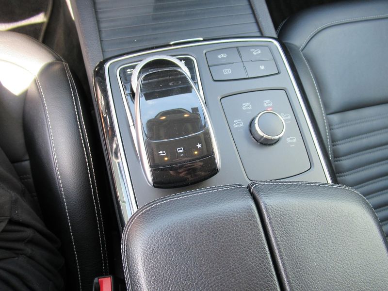 Mercedes-Benz GLE (2015) 350Cdi AMG paket - fotka 11 z 16