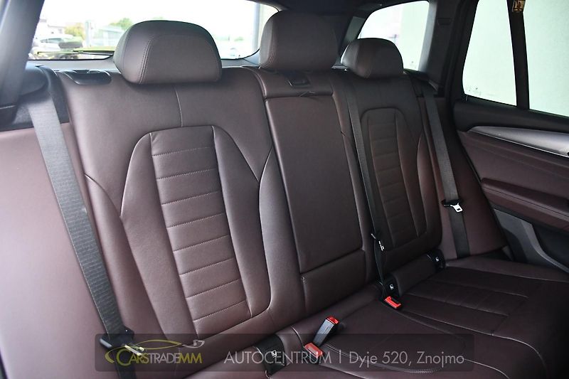 BMW X3 30d X-DRIVE M-SPORT TAŽNÉ - fotka 17 z 57