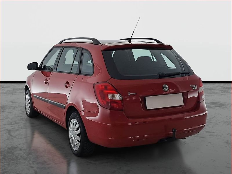 Škoda Fabia (2008) Style 1.6 16V, nová STK, Tažné - fotka 4 z 17