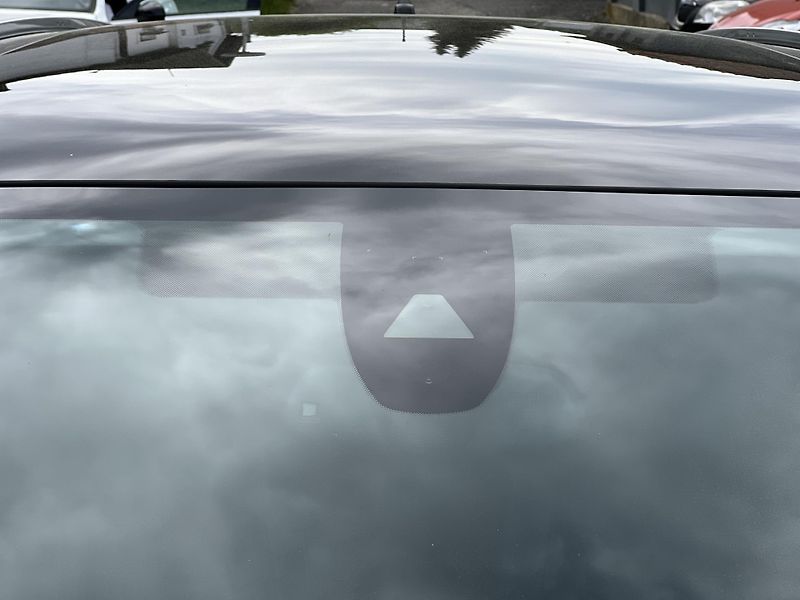 Peugeot 308 1.6HDi NAVI KLIMA TAŽNÉ ALU - fotka 39 z 45
