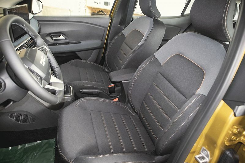 Dacia Sandero (2026) Expression ECO-G120 Stepway - fotka 10 z 31