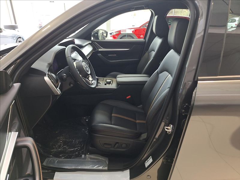 Mazda CX-60 2.5 PHEV 327k AWD AT8 HOMURA P - fotka 3 z 17
