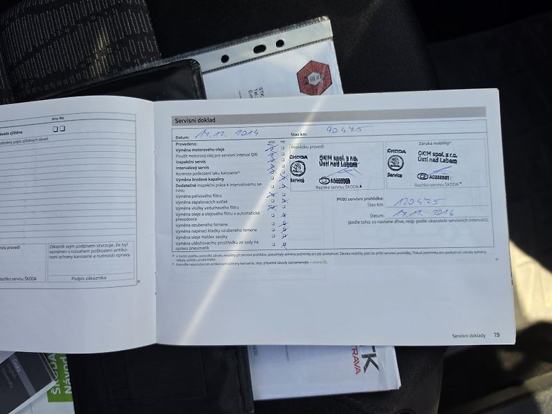 Škoda Octavia 2.0 TDi 103kw Xenon  - fotka 25 z 33