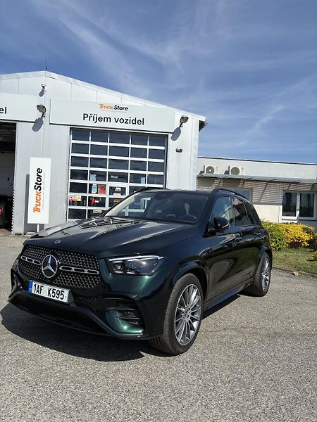 Mercedes-Benz GLE (2024) 450d 4MATIC - fotka 4 z 17