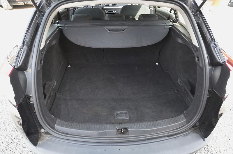 Renault Mégane (2014) 1.2 TCe 85kW / KEYLESS / TAŽNÉ - fotka 9 z 30