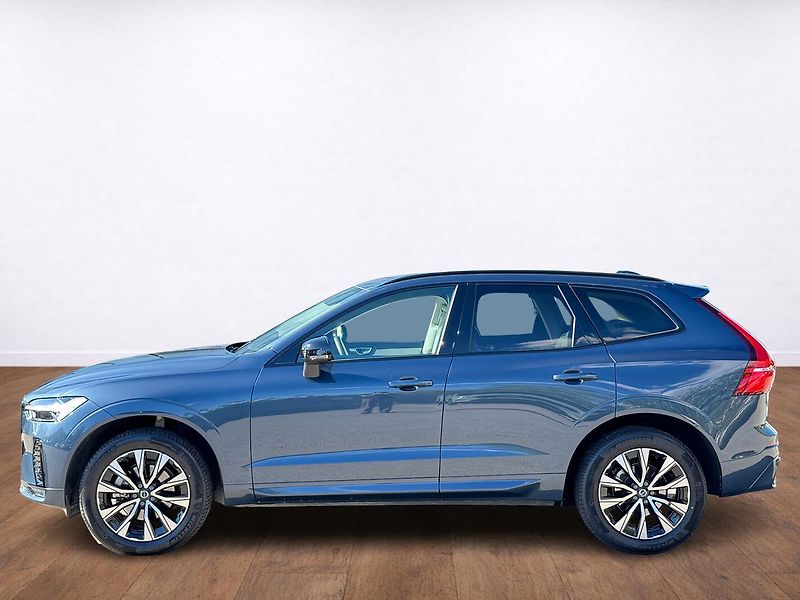 Volvo XC60 B5 AWD PLUS, ACC, LIGHT PAKET - fotka 2 z 24