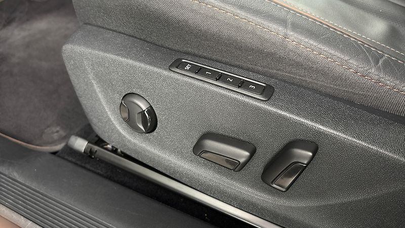 Škoda Enyaq 82 kWh AUT 80x Clever - fotka 21 z 31