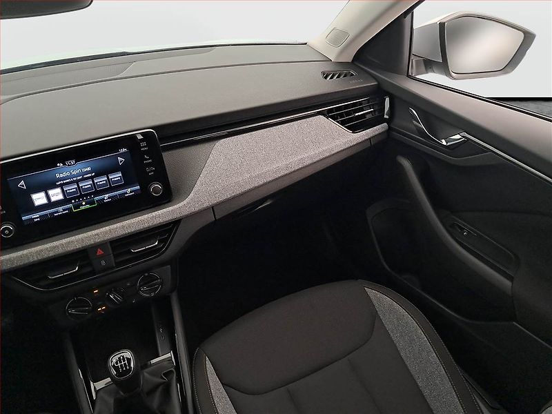 Škoda Scala (2025) Selection 1.0 TSI, ČR,1.maj - fotka 8 z 19