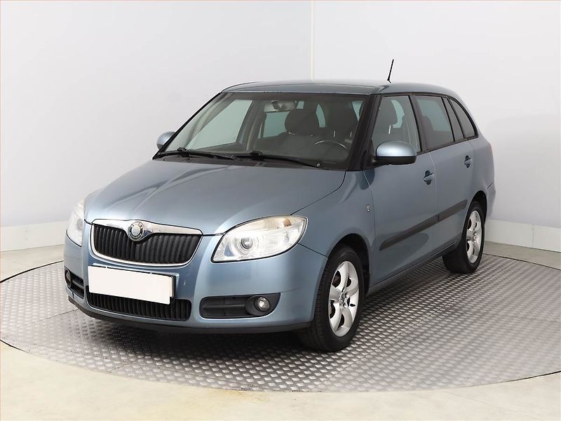 Škoda Fabia (2009) Ambiente 1.2 12V, po STK - fotka 2 z 11