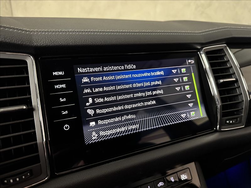 Škoda Kodiaq 2,0 TDi  DSG 4x4 L&K Virtual L - fotka 30 z 49
