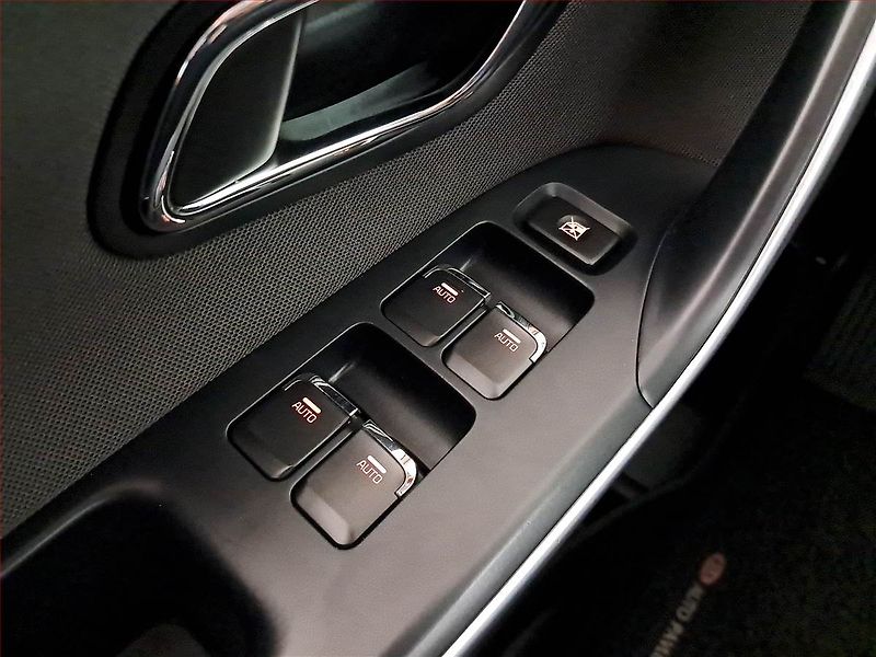 Kia Ceed (2017) 1.4 CVVT, Tempomat - fotka 16 z 17