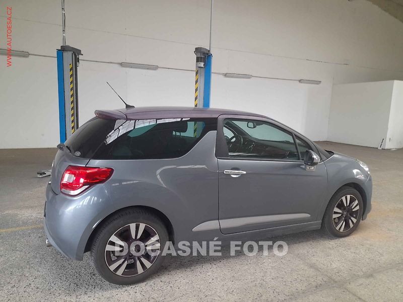 Citroën DS3 (2011) 1.6, 1.maj,ČR, servis.kniha - fotka 2 z 3