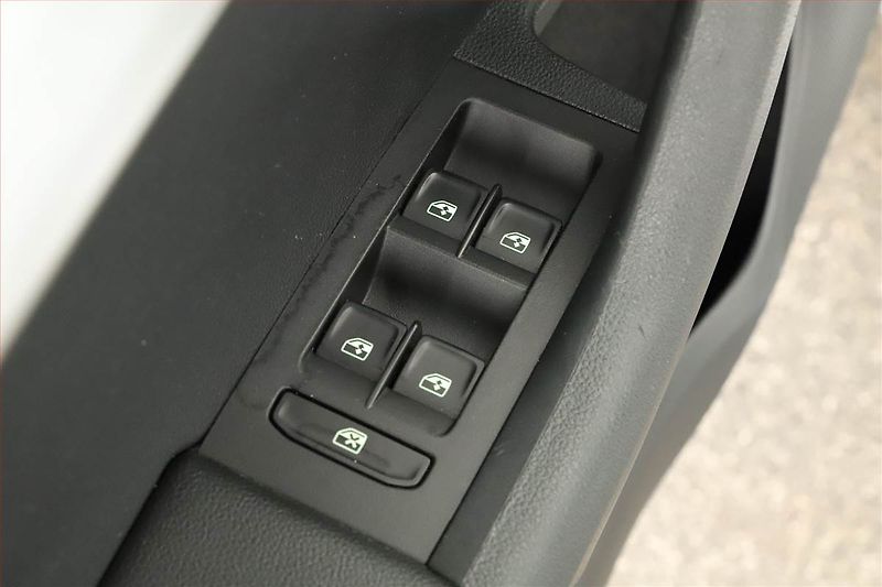 Škoda Octavia (2020) Ambition Plus 1.5 TSI, ČR - fotka 14 z 14