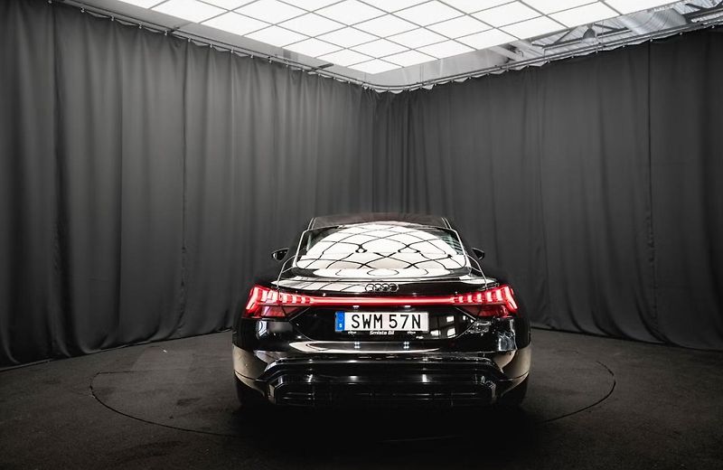 Audi e-tron GT Q SoH 92% 360k HuD Vzduch Pano - fotka 7 z 20