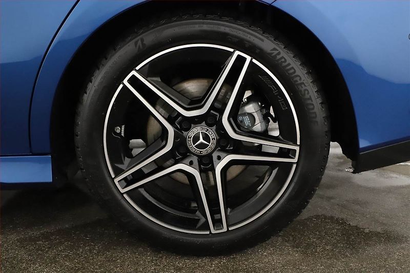 Mercedes-Benz CLA (2025) 200, AMG Line, Matrix, Kamera - fotka 12 z 27