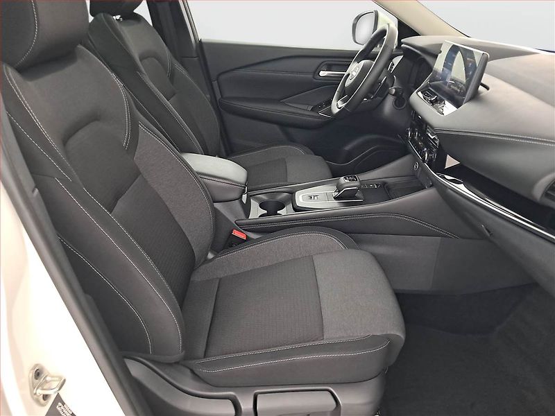 Nissan Qashqai (2024) Tekna 1.3 DIG-T MHEV - fotka 9 z 19