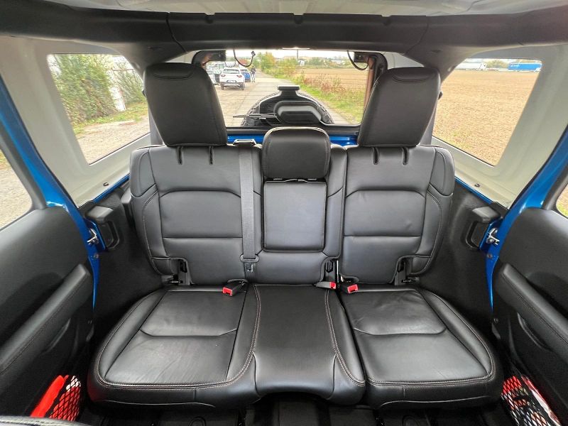Jeep Wrangler (2021) RUBICON 392 6.4L V8 HEMI DPH - fotka 24 z 37