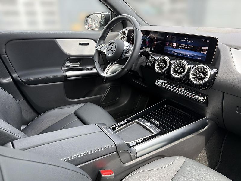 Mercedes-Benz GLA 200d 4MATIC, CZ, 1.majitel - fotka 12 z 16