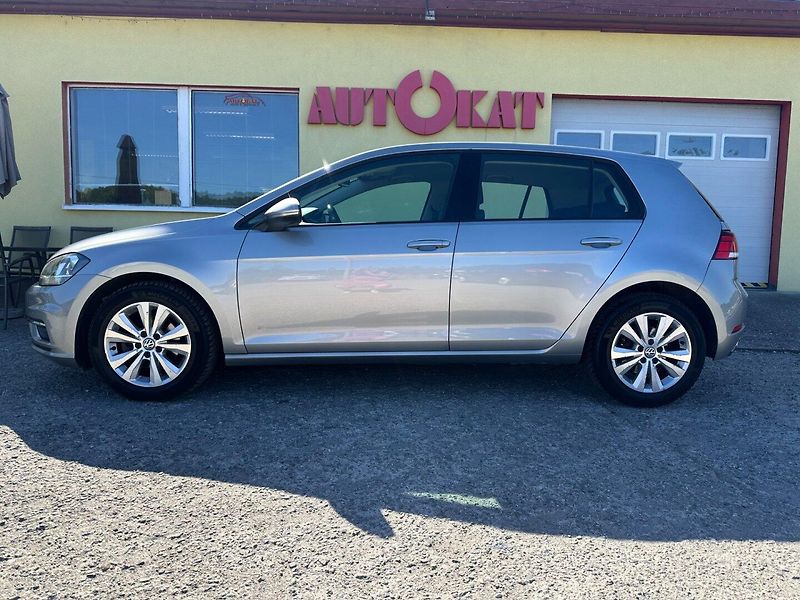 Volkswagen Golf 1.0TSi 85kW/1MAJ/Serv.knih/TOP - fotka 6 z 39