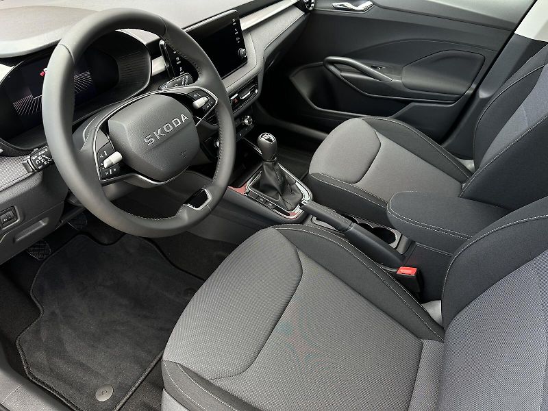 Škoda Fabia 1.0TSi 95PS Selection LED V.Co - fotka 8 z 34